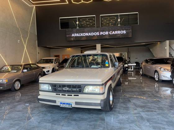 CHEVROLET A20 4.1 CUSTOM DE LUXE CD 12V ÁLCOOL 4P MANUAL